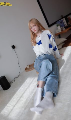 凡夫摄影 NO.0004 – 小恩白棉袜裸足[184P]