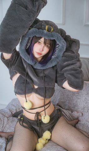 狐洛洛子 – 月之伊布[37P]