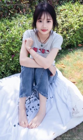 甜予摄影 NO.194 小橙子-板鞋、白棉袜、裸足[91P]