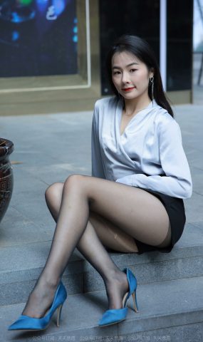 [IESS异思趣向] 耽丝 220418阳光下的嘿丝小金 [75P]