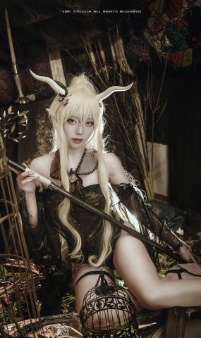 切切celia – 闪灵[12P]