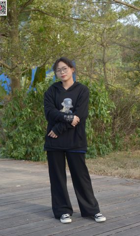 [只糖原创]NO.574 露露 陪落叶看了一次黄昏[150P]