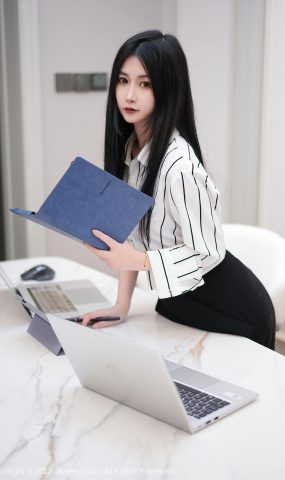 [XR绣人网]2023.06.02 NO.6845 laura阿姣[10+1P]