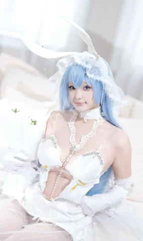 Mercurius-i (露) – 碧蓝航线 花园 白雪之仪[32P]