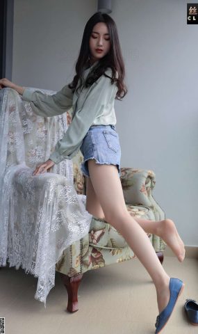 [丝慕GIRL]SM058 天天一元 佳佳《佳佳的牛仔热裤》在现浏览