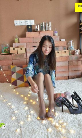 [IESS异思趣向] 2017.11.06 丝享家097：《被缠绕的灰丝美脚》婉萍 在现浏览
