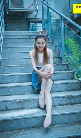 [IESS异思趣向] 2017.11.20 丝享家107：《水晶白色丝袜》晶晶 在现浏览