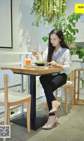 [IESS异思趣向] 2017.12.06 丝享家119：《念念不忘必有回响》文欣 在现浏览