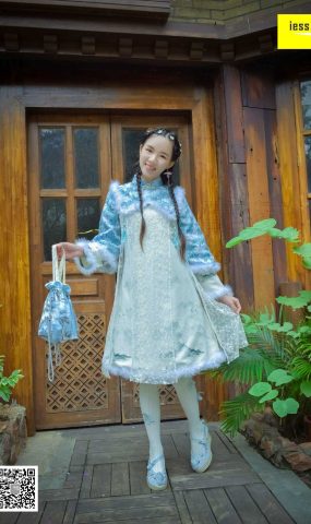 [IESS异思趣向] 2017.12.11 丝享家122：木木《汉服绣花鞋白色袜》 在现浏览