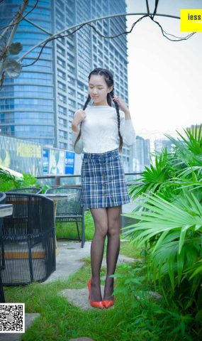 [IESS异思趣向] 2018.01.03 丝享家139：《脚尖加固黑丝》木木 在现浏览