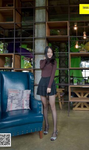 [IESS异思趣向] 2018.01.09 丝享家144：婉萍《温婉黑丝凉鞋》 在现浏览