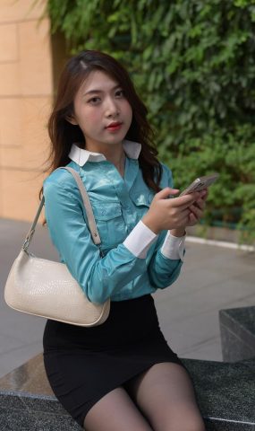 精选街拍作品 NO.1592 一始街拍作品 黑丝小解解[76P]