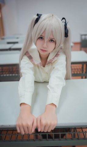 白金Saki写真  – 五更琉璃 旗袍[14P]