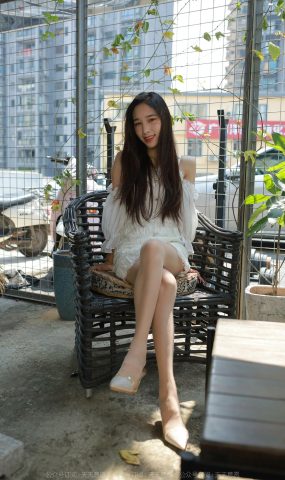 [IESS异思趣向] 2022.10.10 丝享家1233：美子《阳光普照》[72P]