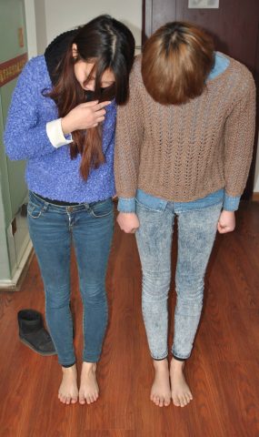 自由摄影 No.039 楠楠 齐齐 裸足比脚 [61P]