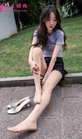 [大生模拍] No.188 小蕾 可爱高跟鞋 在现浏览