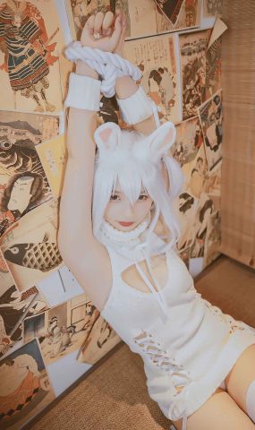 神楽板真冬《危険な耳》狼妹&兔娘