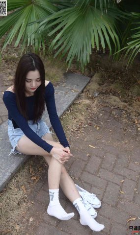 [只糖棉袜]NO.216 文文 人潮里不知所措[163P]