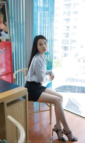 [IESS异思趣向] 耽丝 220701婉萍 [81P]