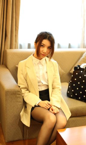 魔镜街拍 NO.176 辉辉模拍作品 – 丝袜调查员[84P]