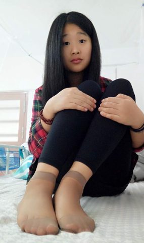 XUE妹校园寝室短丝系列030期 若琳[41P]