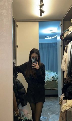 脚模面试脸足同框套路系列-011-13号-165 90 37小富婆 黑丝 口腔牙齿展示[2P]