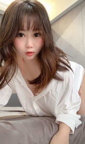 密桃少女是依酱呀  – 尾巴[8P]