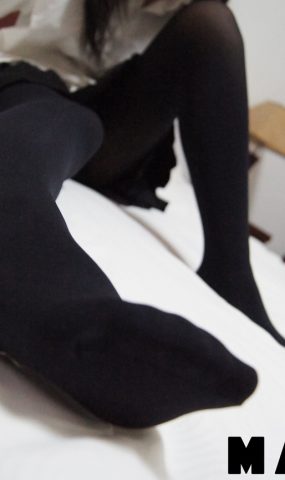 神楽板真冬 – 黑色衬衫[88P]