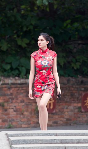 唯美街拍 NO.1135 極品絲族美腿高叉旗袍古村行 (3) [84P]