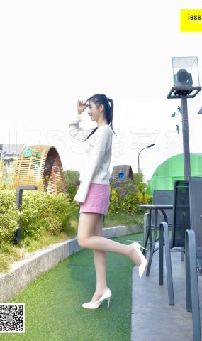 [IESS异思趣向] 2018.02.17 丝享家170：《清新粉色短裙肉丝》佳桢 在现浏览