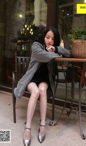 [IESS异思趣向] 2018.03.05 丝享家182：《婉萍街拍灰丝》婉萍 在现浏览