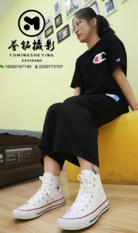 [誉铭传媒]袜足摄影 2019年《2019.07.07定制作品》[84P]