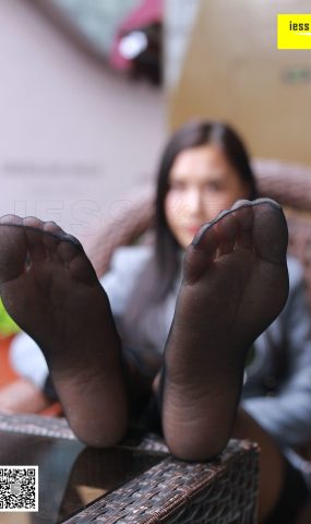 [IESS异思趣向] 2018.06.18 丝享家256：《白领辣妈户外玩鞋》辣妈（君君） 在现浏览