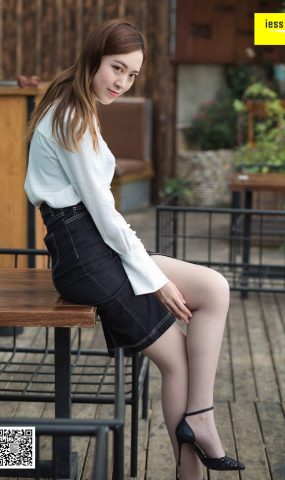 [IESS异思趣向] 2018.12.17 丝享家382：《紫紫知性灰丝》紫紫 在现浏览