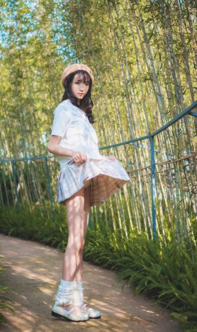 西瓜 – 白云森林[39P]