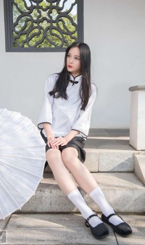 [SSA丝社] NO.068 丽萍 冬日的民国XUE妹穿进口肉丝 在现浏览