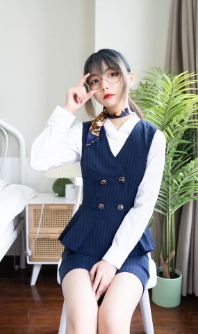 梨瑾瑾  – 乘务员[17P]