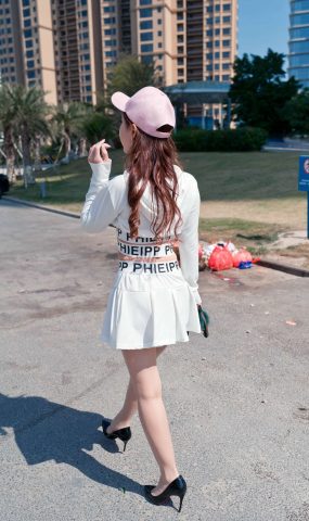 唯美街拍 NO.554 超短裙肉丝网荭艾小青 1 [82P]