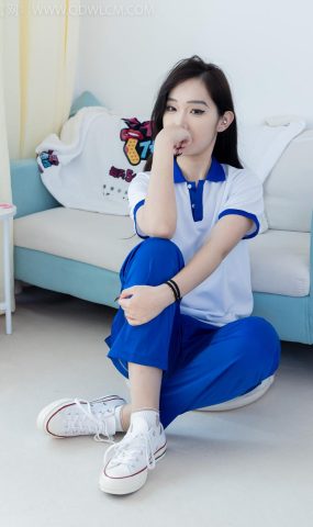 勿恋传媒 NO.2406 橙橙-帆布鞋、白棉袜、薄肉丝、校服裤里丝[138P]