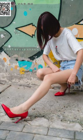 [袜涩写真] VOL.08 798艺术区 在现浏览