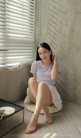 [IESS异思趣向] 耽丝 201001 丽丽白色短裙的丰满 [87P]