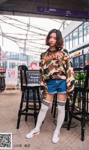 [袜涩写真] VOL.022 雪梨肉丝搭白色过期袜 在现浏览