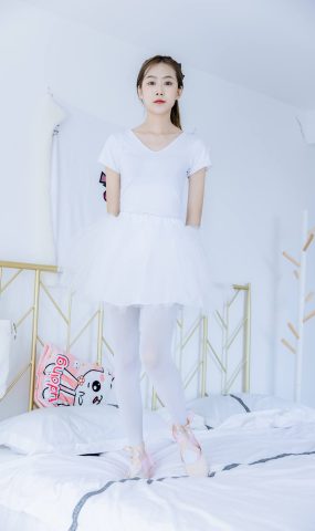 勿恋传媒 NO.749 小鹿-繁花如梦[149P]