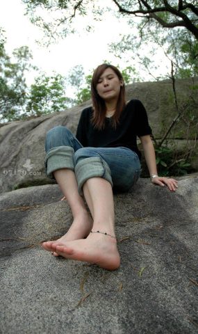 97179 NO.009-阿虫 绿色树林下[44P]