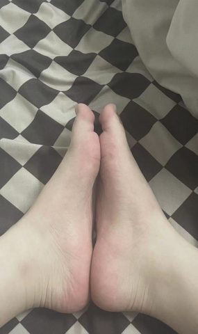 脚模面试脸足同框套路系列-077-非长期 金发妹[5P]