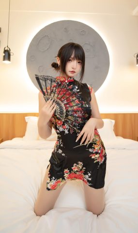 神楽板真冬 – 古典旗袍[42P]