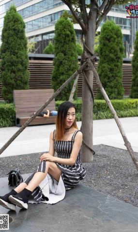 勿恋传媒 No.048 潮不潮,先看脚,潮妹驾驭袜子鞋,街拍也要不服输~可爱小棉袜 [149P]