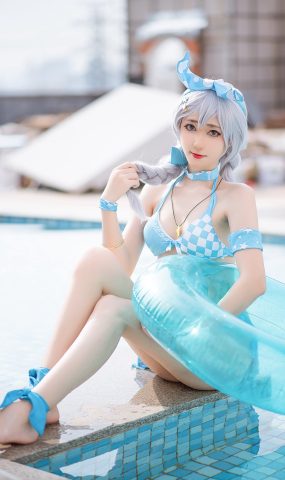 南桃Momoko – 琪亚娜泳装[15P]