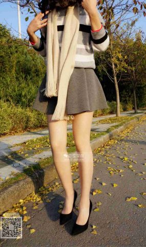 [妖精视觉] NO.069 糖糖 光晕散落的丝袜 在现浏览