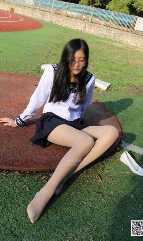 [妖精视觉] NO.076 甜甜 运动场 足尖加固肉丝袜 在现浏览